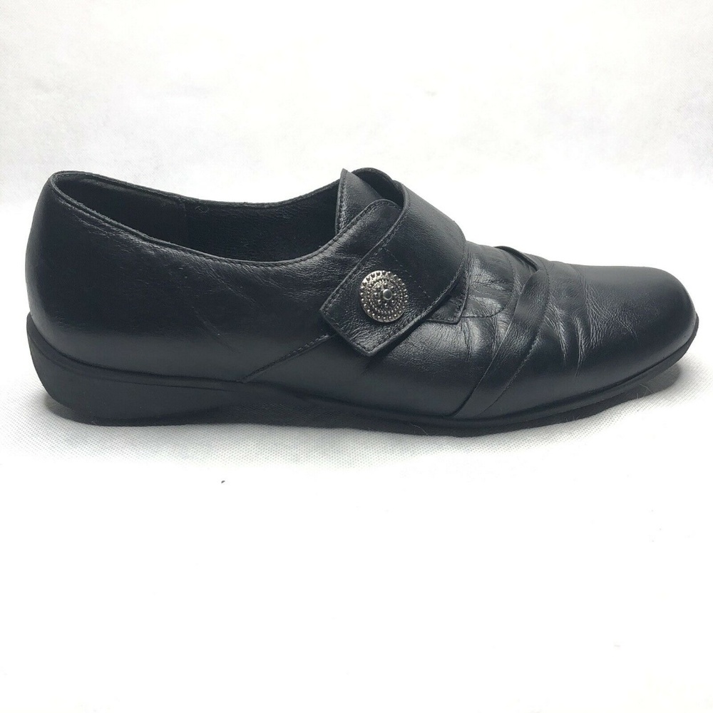 Munro American Slip On Flat Black Leather Button - Picture 3 of 8